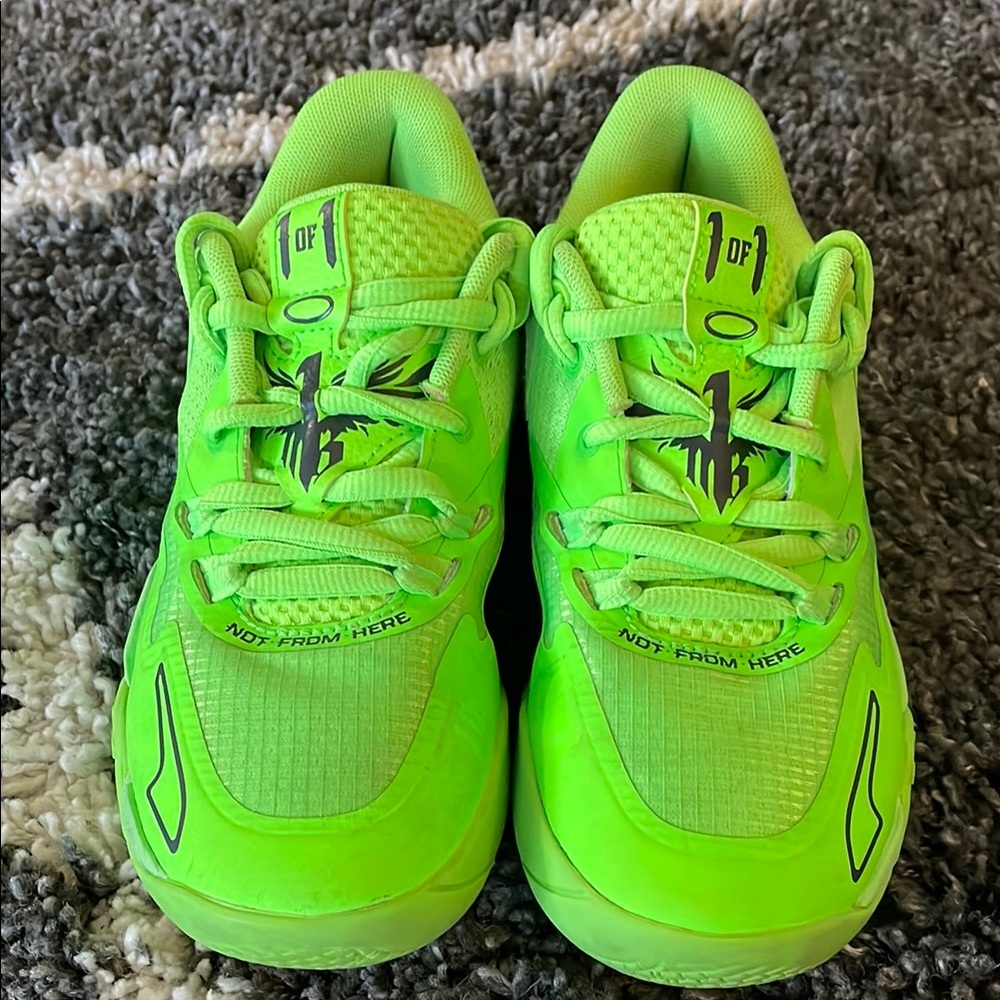 PUMA Youth's x LAMELO BALL MB.01 Lo Basketball Shoes